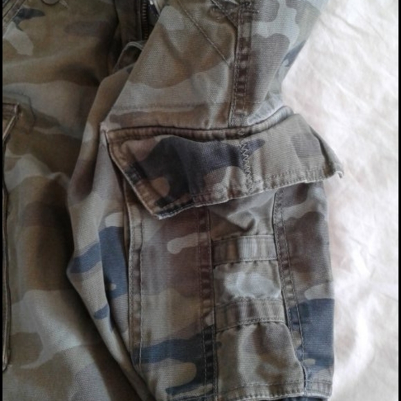 Camouflage pants - Picture 3 of 5